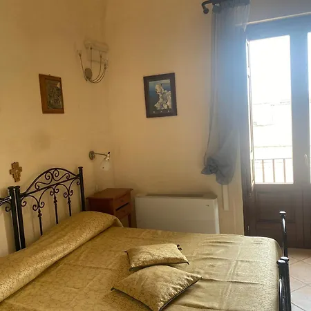 فندق مبيت وإفطار Portaterra راكالي